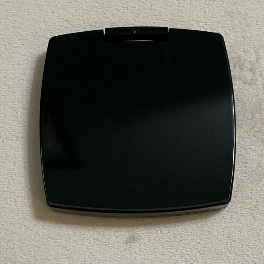 NIB Chanel Double Compact Mirror With Velvet Black Pouch